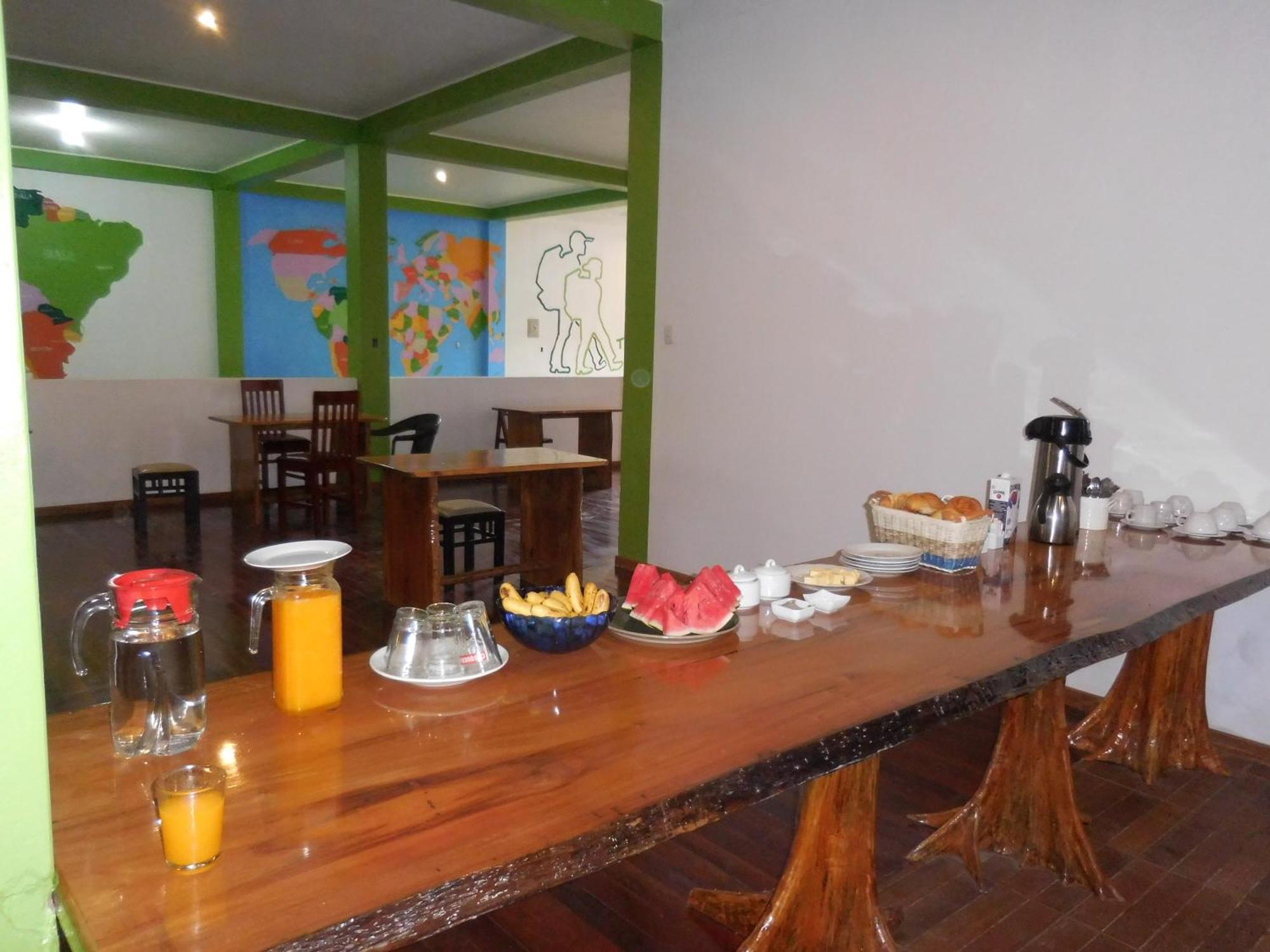 Tambopata Hostel ปูแอร์โต มัลโดนาโด ภายนอก รูปภาพ