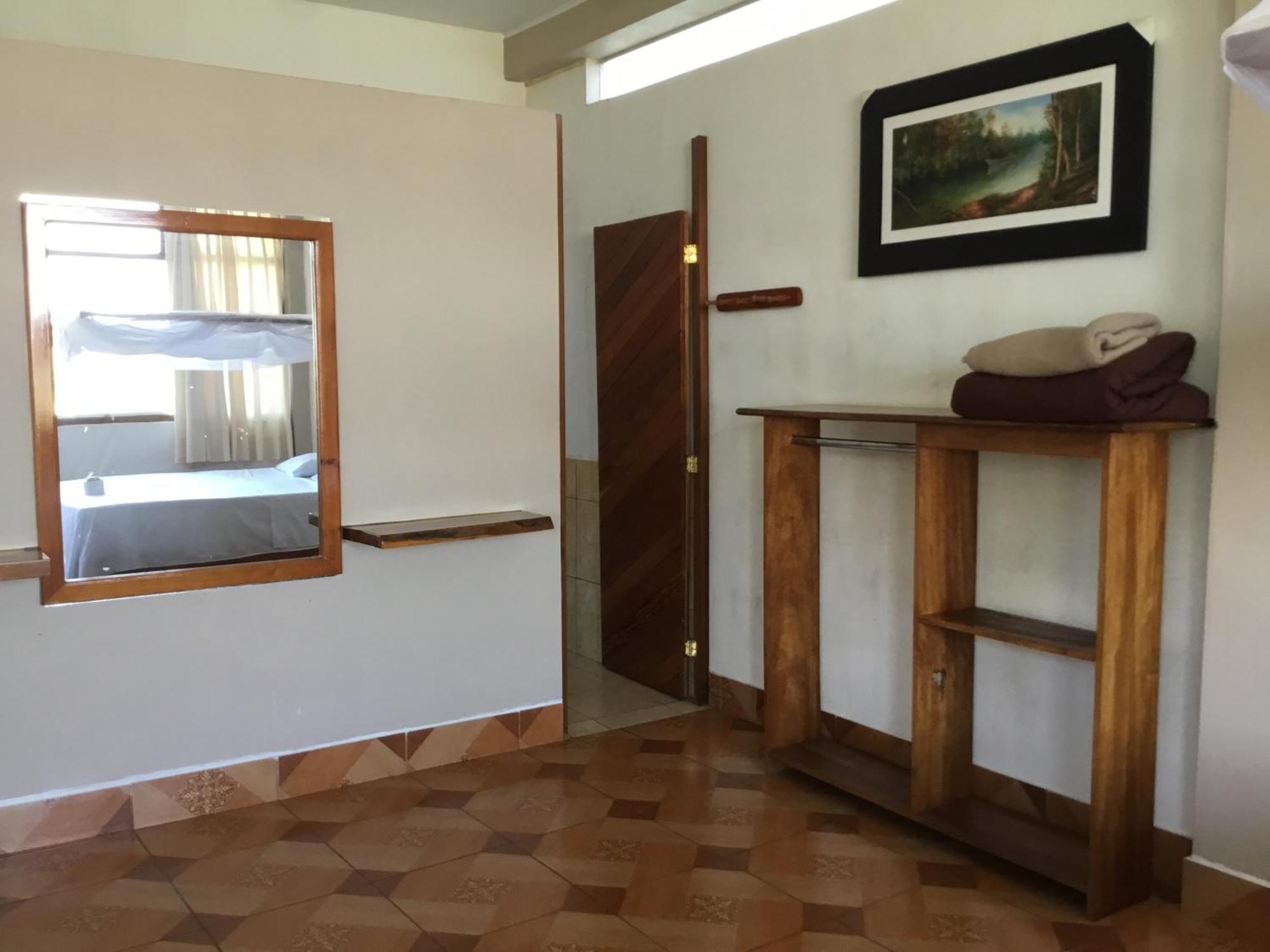 Tambopata Hostel ปูแอร์โต มัลโดนาโด ภายนอก รูปภาพ