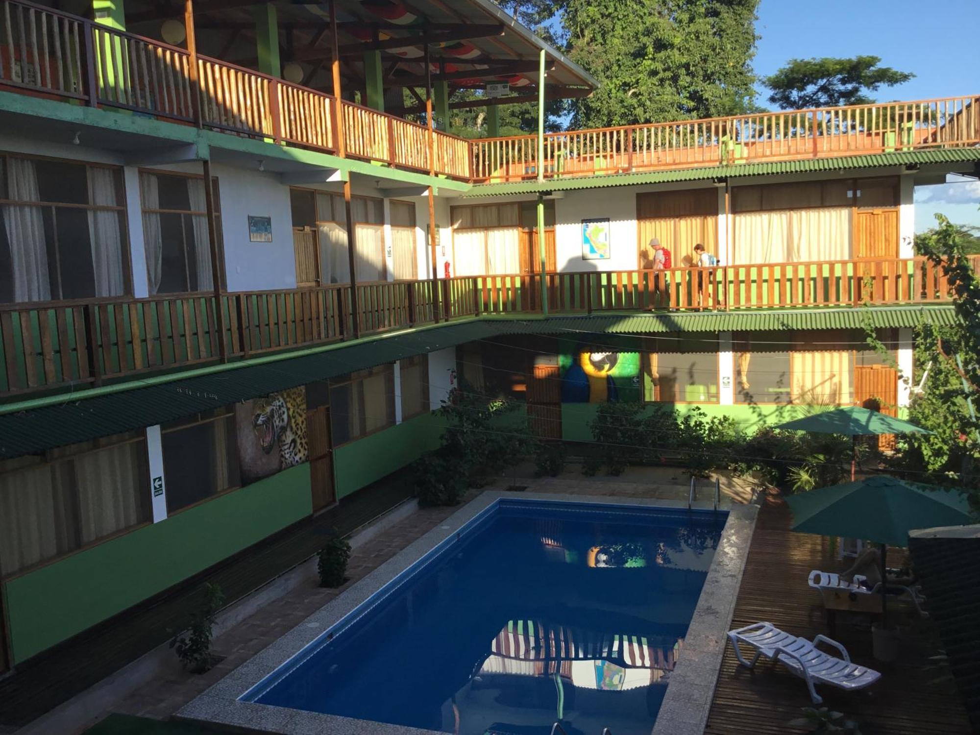 Tambopata Hostel ปูแอร์โต มัลโดนาโด ภายนอก รูปภาพ