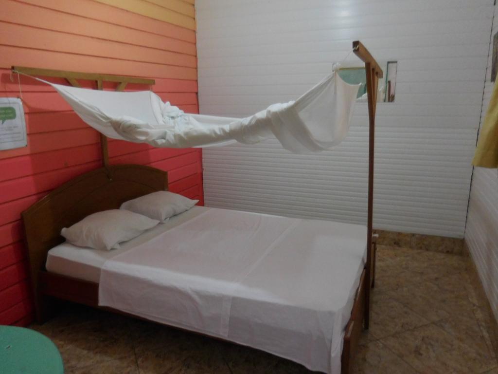 Tambopata Hostel ปูแอร์โต มัลโดนาโด ภายนอก รูปภาพ